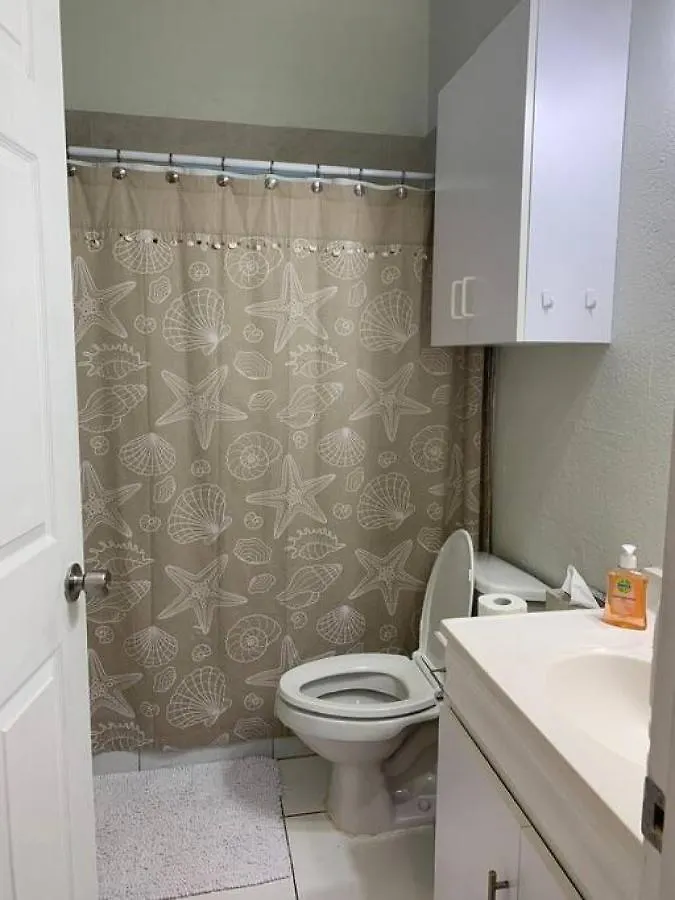 Suite 4, Blue Pavilion - Steps To Beach - Car, Value, Service West Bay 0*,  Cayman Islands