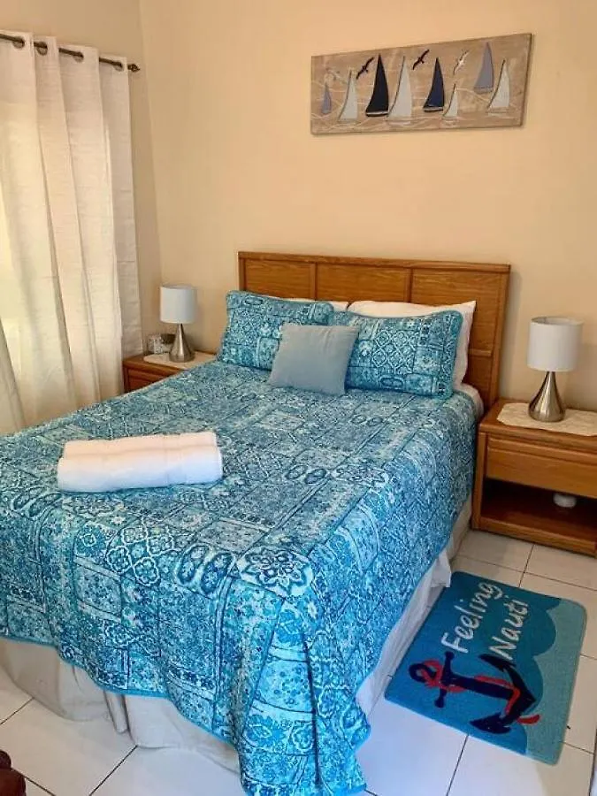 Apartment Suite 4, Blue Pavilion - Steps To Beach - Car, Value, Service West Bay